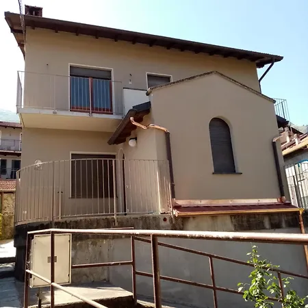 Casa Val Grande アパート Pianello Del Lario